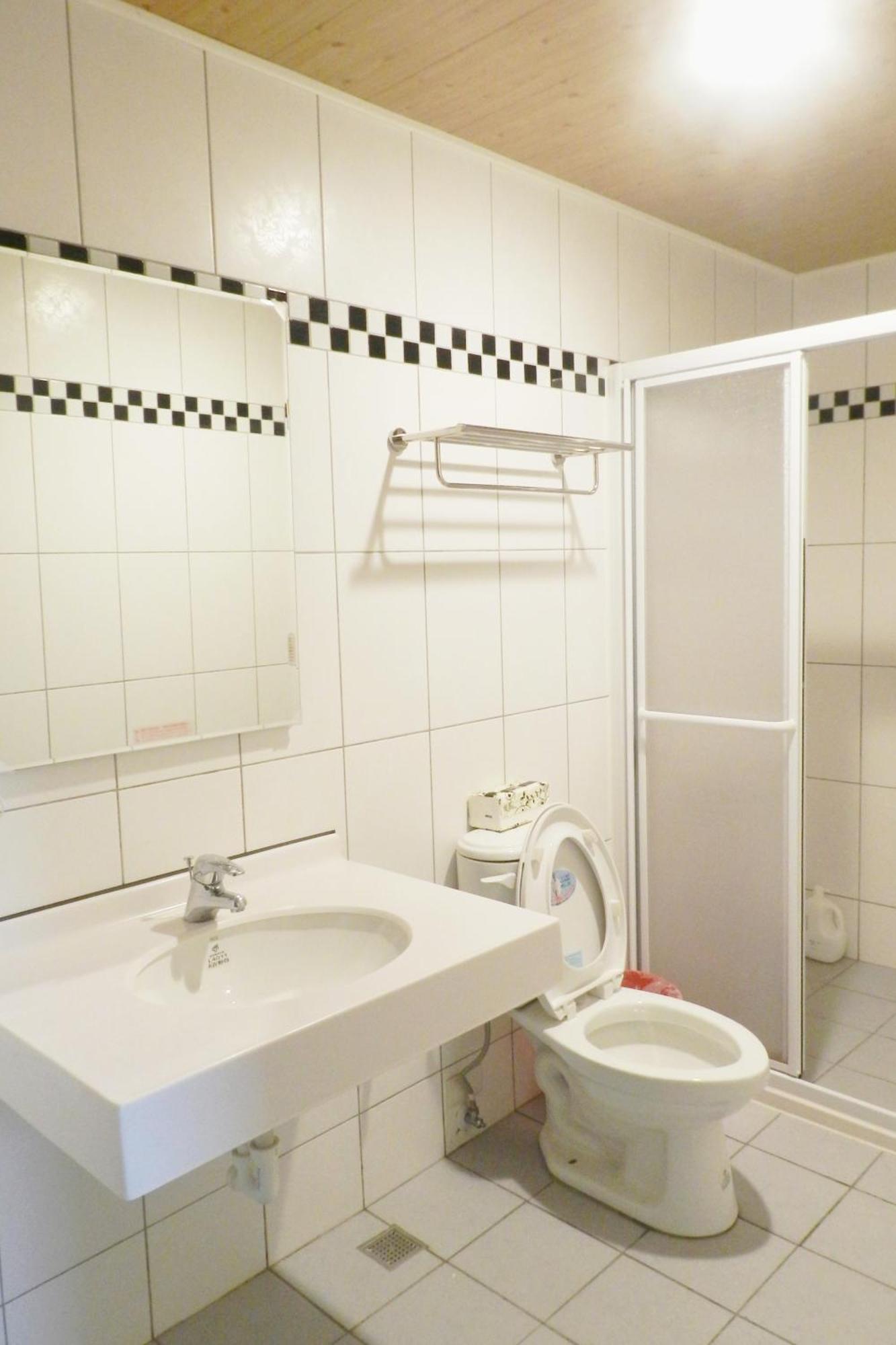 Feng Chia House Hostel Taichung Bagian luar foto